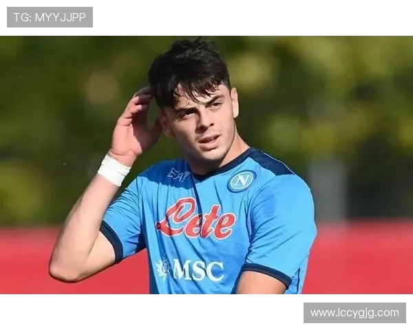 那不勒斯官方宣布与安布罗西诺和韦尔加拉续约至2030年